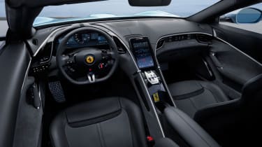 Ferrari Roma Spider - dash